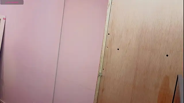 Lana stone  online show from March 18, 2026, 3:31 am