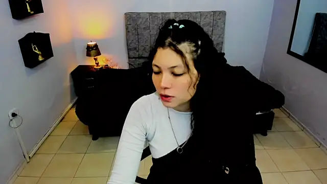 Snapshot of Lana_stone_ chatting on October 13, 2025, 4:14 am Lana stone online show from October 13, 2025, 4:14 am