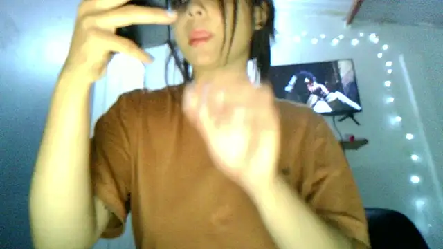 Snapshot of linzeysmith4 chatting on March 13, 2026, 3:55 am linzeysmith4 online show from March 13, 2026, 3:55 am