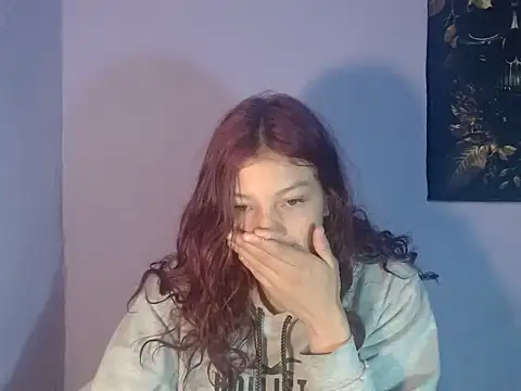Snapshot of Emma-Wilson chatting on July 8, 2026, 6:41 pm Emma-Wilson online show from July 8, 2026, 6:41 pm