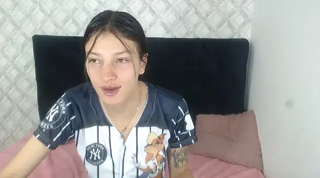 Emma-Wilson online show from March 3, 2025, 10:10 pm