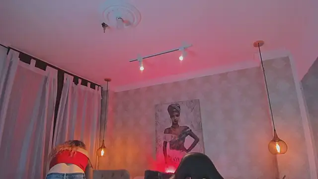 Snapshot of Shantall__ chatting on December 17, 2025, 11:15 am Shantall online show from December 17, 2025, 11:15 am