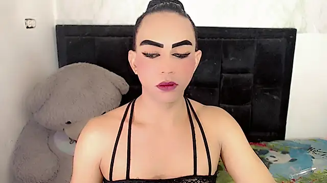 Michell Queen online show from October 15, 2025, 4:33 am