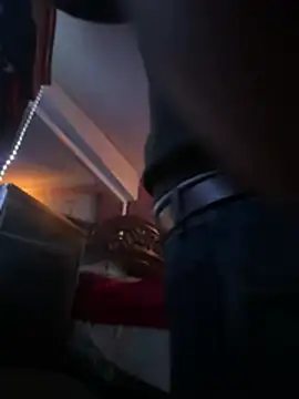 bigdickgio6923 online show from February 26, 2026, 12:10 am