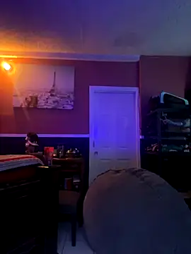 bigdickgio6923 online show from September 24, 2025, 5:14 am