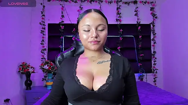 sweelanna   online show from March 8, 2026, 1:00 am