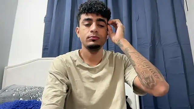 dominic brandd23 online show from October 23, 2025, 5:17 am