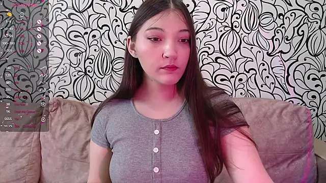 Snapshot of AlisaDevis chatting on February 4, 2026, 11:38 am AlisaDevis online show from February 4, 2026, 11:38 am