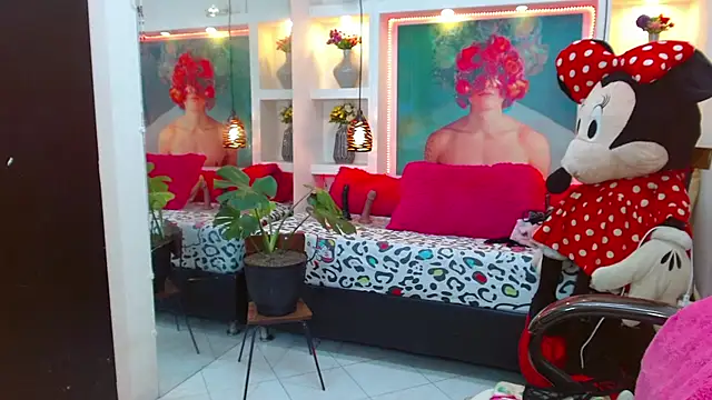 Snapshot of lorenapinto chatting on September 10, 2025, 11:53 am lorenapinto online show from September 10, 2025, 11:53 am