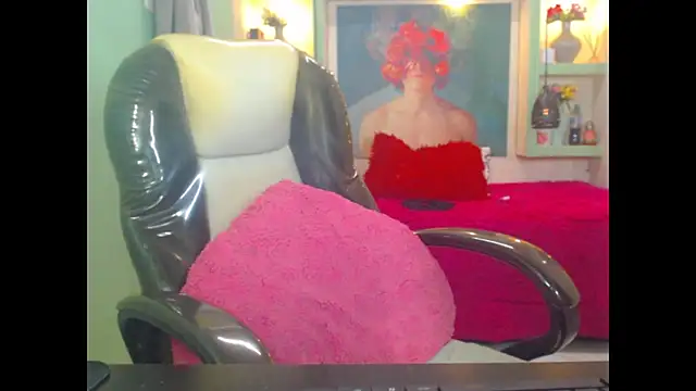 lorenapinto online show from July 24, 2026, 11:01 pm
