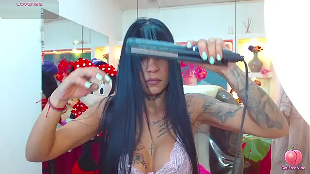 Snapshot of lorenapinto chatting on October 24, 2025, 11:53 am lorenapinto online show from October 24, 2025, 11:53 am