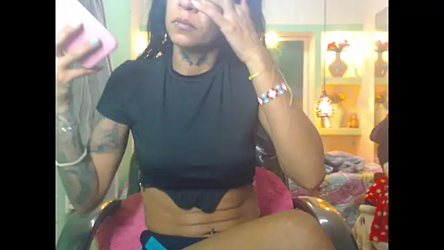 lorenapinto online show from July 11, 2026, 10:10 pm