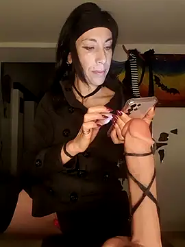 Snapshot of freyamoret chatting on October 24, 2025, 3:27 am freyamoret online show from October 24, 2025, 3:27 am