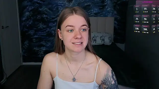 Snapshot of candy_maggie chatting on March 28, 2026, 9:21 am candy maggie online show from March 28, 2026, 9:21 am