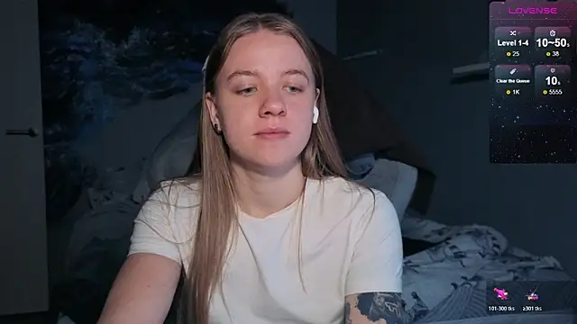 candy maggie online show from November 25, 2025, 5:57 pm