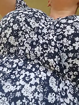Snapshot of KristenVega chatting on July 3, 2026, 10:44 am KristenVega online show from July 3, 2026, 10:44 am
