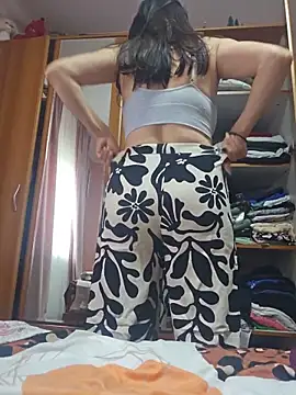 Snapshot of KristenVega chatting on June 4, 2026, 7:13 am KristenVega online show from June 4, 2026, 7:13 am
