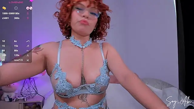 Snapshot of soy_abi_ chatting on February 25, 2025, 10:09 pm soy abi online show from February 25, 2025, 10:09 pm