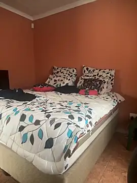 Snapshot of Dick-4-Thor chatting on October 16, 2025, 12:35 pm Dick-4-Thor online show from October 16, 2025, 12:35 pm