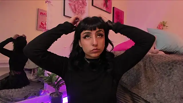 Snapshot of MaveParks_ chatting on January 15, 2026, 12:08 pm MaveParks online show from January 15, 2026, 12:08 pm