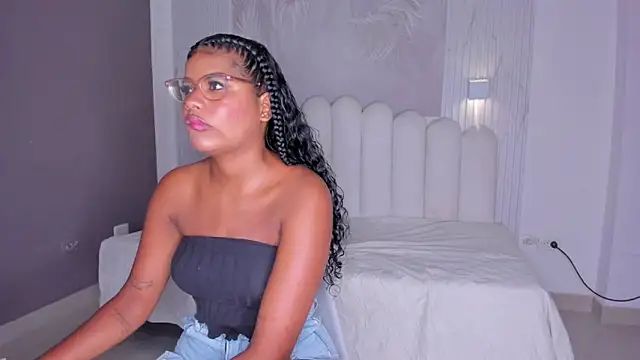 NastassjaCandy online show from November 4, 2025, 6:11 pm