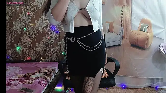 Lanian 99 online show from November 7, 2025, 4:28 am