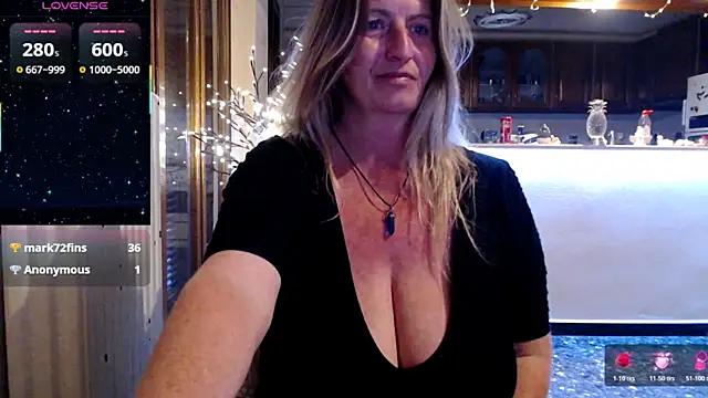Snapshot of JennaDeluxe chatting on March 18, 2026, 4:41 pm JennaDeluxe online show from March 18, 2026, 4:41 pm
