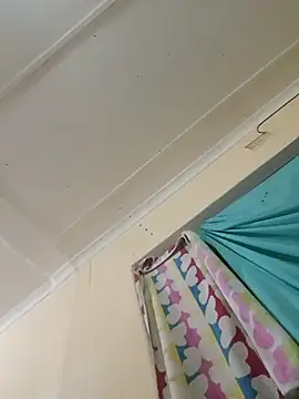 Indianqueen03 online show from January 14, 2026, 7:17 pm