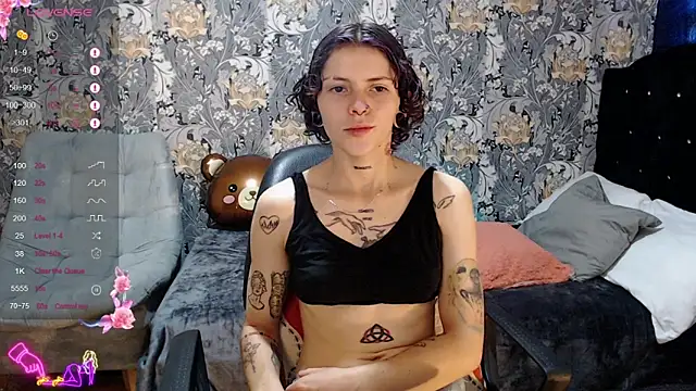 Snapshot of pretty_cristal69 chatting on May 3, 2026, 1:25 pm pretty cristal69 online show from May 3, 2026, 1:25 pm