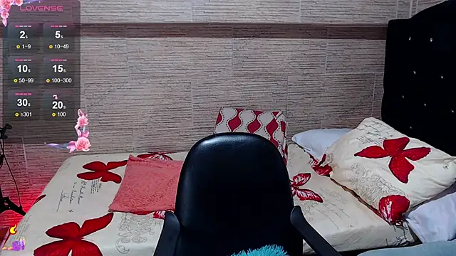 Snapshot of pretty_cristal69 chatting on November 21, 2025, 12:04 pm pretty cristal69 online show from November 21, 2025, 12:04 pm