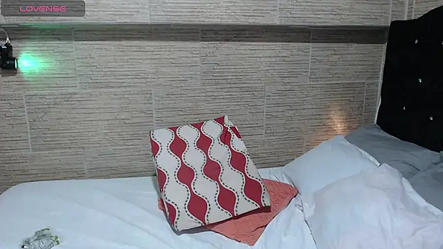 Snapshot of pretty_cristal69 chatting on March 18, 2025, 1:24 am pretty cristal69 online show from March 18, 2025, 1:24 am