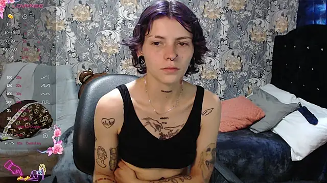 Snapshot of pretty_cristal69 chatting on May 7, 2026, 12:30 pm pretty cristal69 online show from May 7, 2026, 12:30 pm
