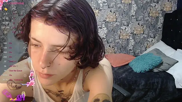 Snapshot of pretty_cristal69 chatting on May 21, 2026, 12:13 pm pretty cristal69 online show from May 21, 2026, 12:13 pm