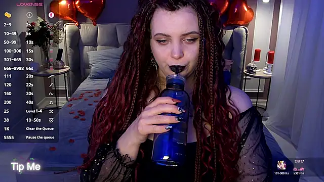 Miss Maya Mils online show from February 14, 2026, 1:06 am