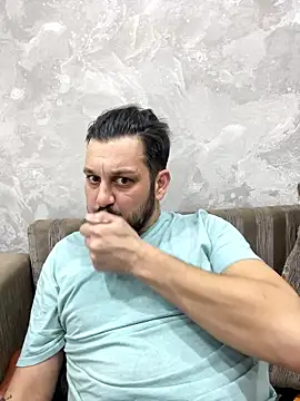 Snapshot of MaeltraJoy chatting on January 7, 2026, 6:24 pm MaeltraJoy online show from January 7, 2026, 6:24 pm