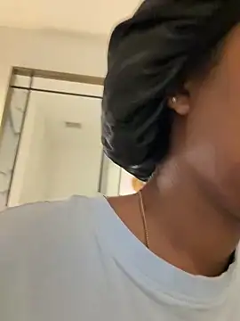 Your Paris online show from March 2, 2026, 5:42 pm