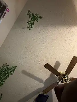 magicalc00ch online show from March 19, 2025, 1:10 am