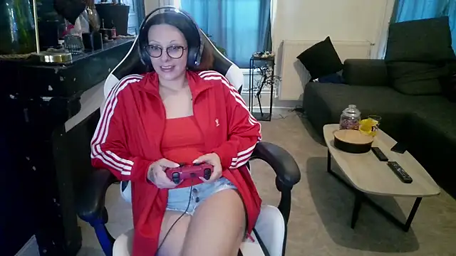 Snapshot of Citron2 chatting on March 3, 2025, 1:45 pm Citron2 online show from March 3, 2025, 1:45 pm