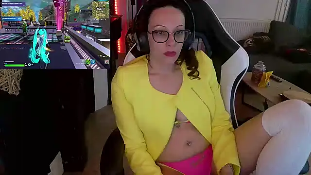 Snapshot of Citron2 chatting on March 4, 2025, 7:01 pm Citron2 online show from March 4, 2025, 7:01 pm