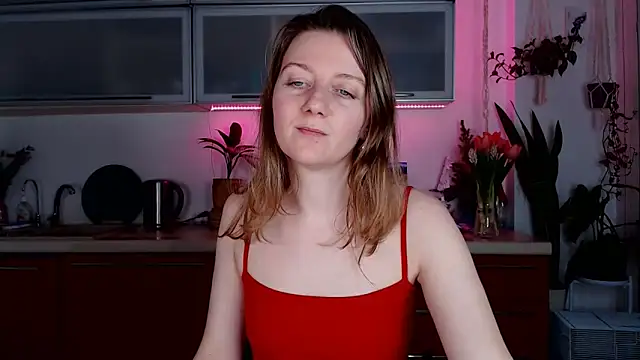 Snapshot of Elly_Helly chatting on January 14, 2025, 8:37 pm Elly Helly online show from January 14, 2025, 8:37 pm