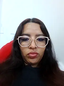 Snapshot of MadelaineJones chatting on May 14, 2026, 6:32 am MadelaineJones online show from May 14, 2026, 6:32 am