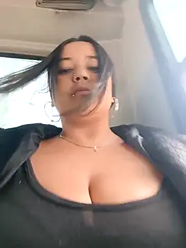 Cristal  04 online show from October 8, 2025, 5:24 pm