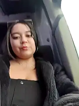 Cristal  04 online show from November 13, 2025, 4:44 pm