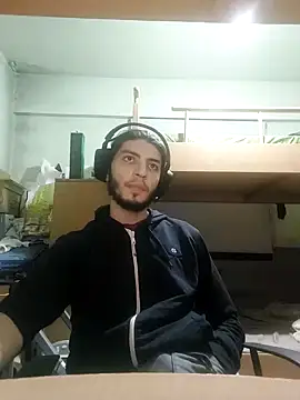 kleineid77 online show from December 9, 2024, 11:13 pm