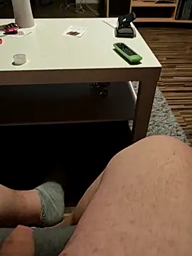 fickmonster2024 online show from December 17, 2025, 5:45 am