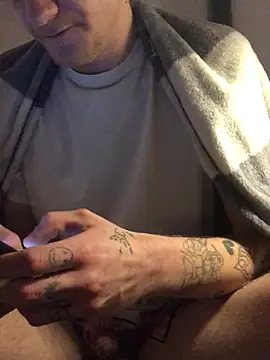 Simboxxx040 online show from December 18, 2024, 8:09 am