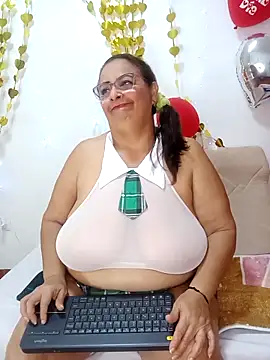 BBW salome online show from February 16, 2026, 9:13 pm