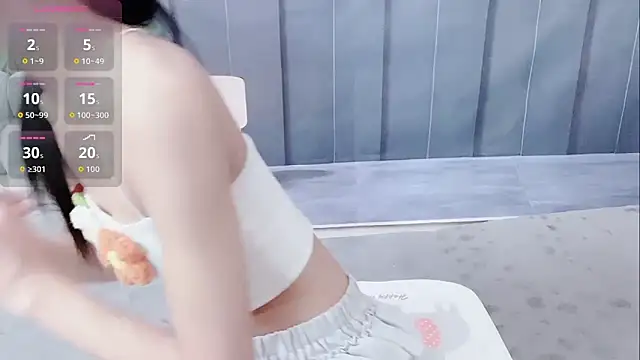 Snapshot of Sarah-ery chatting on October 24, 2025, 1:15 am Sarah-ery online show from October 24, 2025, 1:15 am