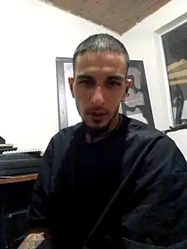 Snapshot of elgoguexxx chatting on December 19, 2025, 3:21 am elgoguexxx online show from December 19, 2025, 3:21 am