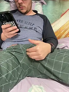 ionut9879 online show from February 11, 2026, 12:49 pm